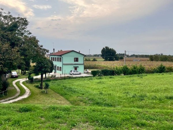 casa indipendente in vendita a Casalserugo