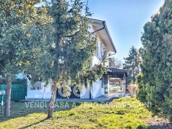 casa indipendente in vendita a Casalserugo