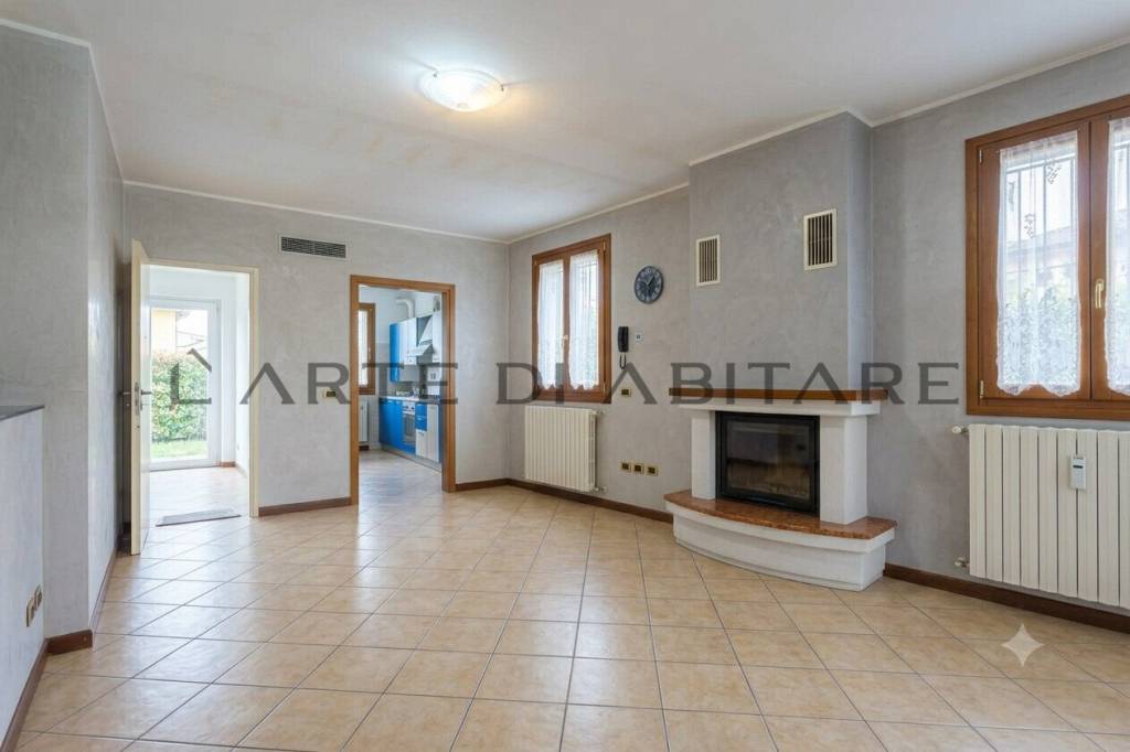casa indipendente in vendita a Casalserugo