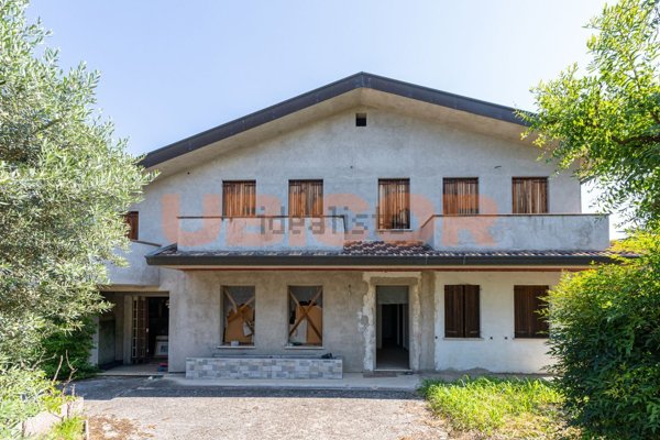casa indipendente in vendita a Casalserugo