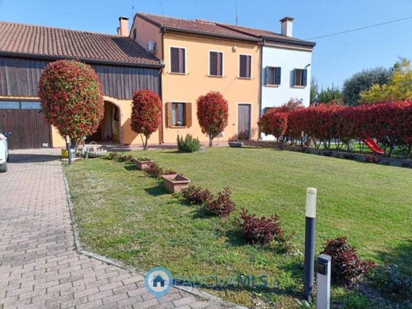 casa indipendente in vendita a Casalserugo