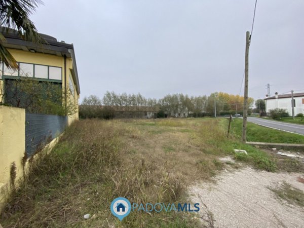 terreno in vendita a Casalserugo