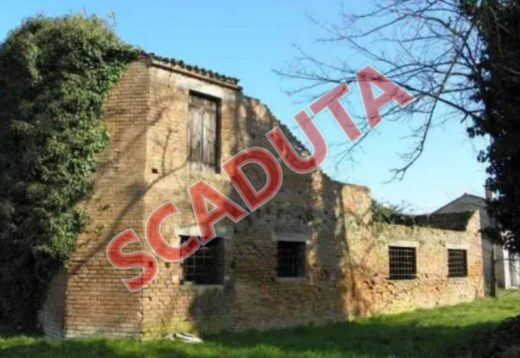 locale commerciale in vendita a Castelbaldo