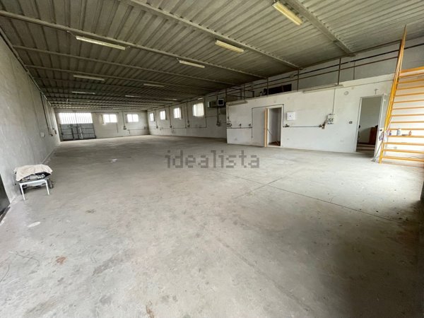 capannone in vendita a Castelbaldo