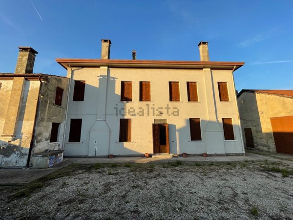casa indipendente in vendita a Castelbaldo