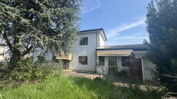 casa indipendente in vendita a Castelbaldo