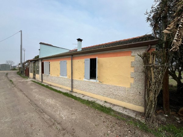 casa indipendente in vendita a Castelbaldo