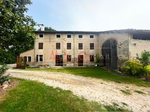 casa indipendente in vendita a Cervarese Santa Croce in zona Montemerlo