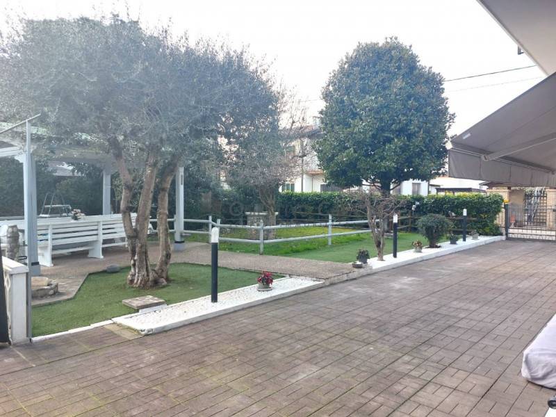casa indipendente in vendita a Cervarese Santa Croce in zona Montemerlo
