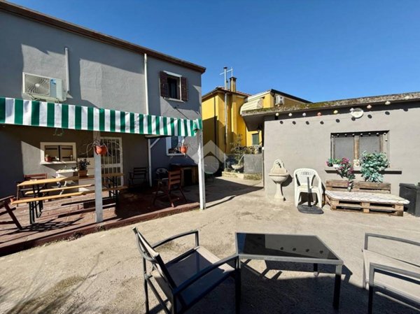 casa indipendente in vendita a Cervarese Santa Croce in zona Montemerlo