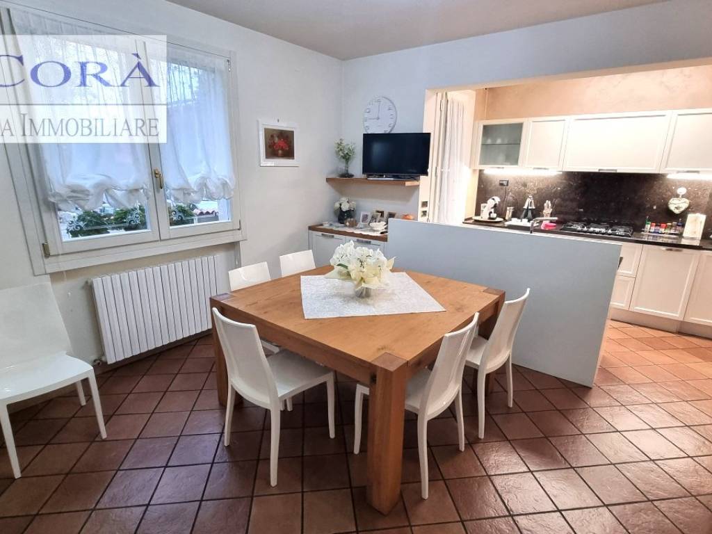 casa indipendente in vendita a Cervarese Santa Croce in zona Montemerlo