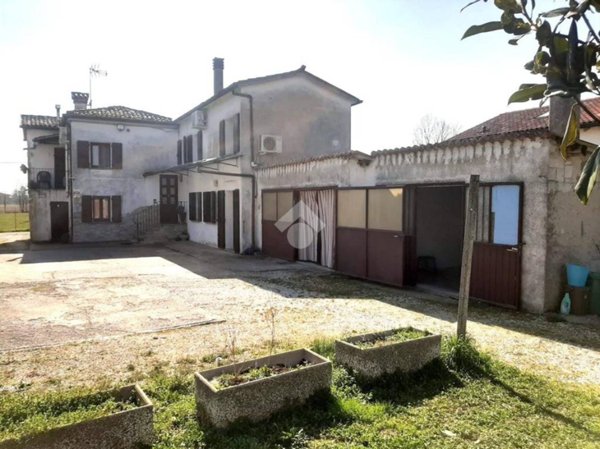 casa indipendente in vendita a Cervarese Santa Croce in zona Montemerlo