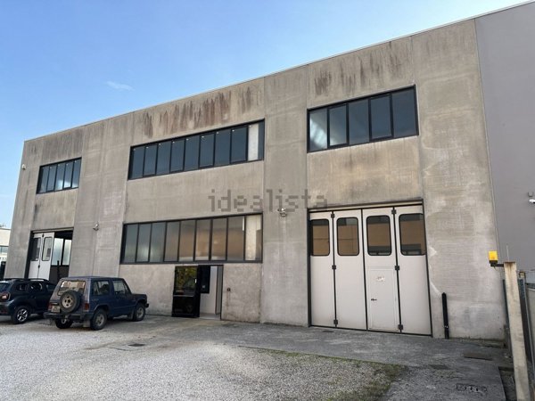 ufficio in vendita a Cervarese Santa Croce in zona Montemerlo