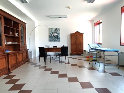 ufficio in vendita a Cervarese Santa Croce