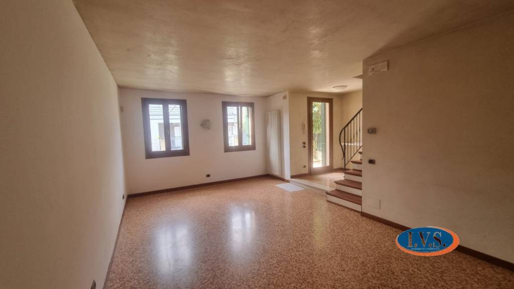 casa indipendente in vendita a Cervarese Santa Croce in zona Montemerlo