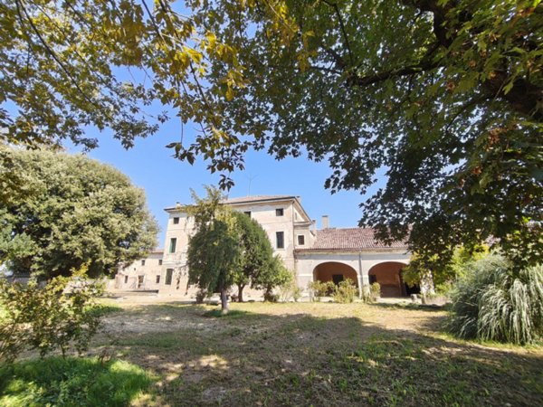 villa in vendita a Cervarese Santa Croce in zona Fossona