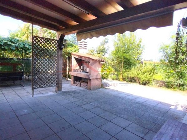 casa indipendente in vendita a Cervarese Santa Croce in zona Fossona