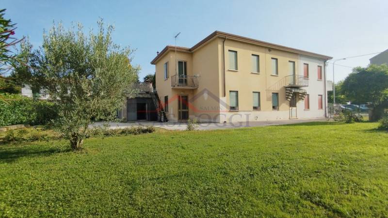 casa indipendente in vendita a Cervarese Santa Croce in zona Montemerlo