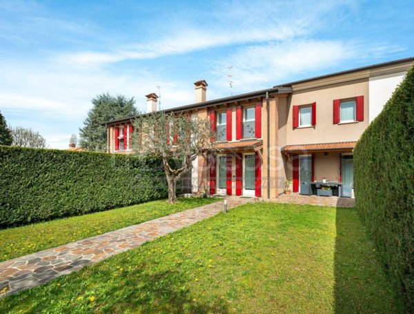 casa indipendente in vendita a Cervarese Santa Croce in zona Montemerlo