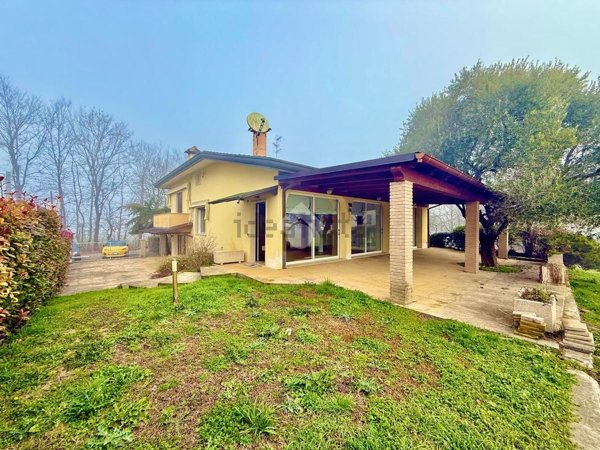 casa indipendente in vendita a Cervarese Santa Croce in zona Montemerlo