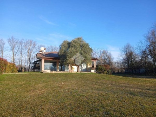 casa indipendente in vendita a Cervarese Santa Croce in zona Montemerlo