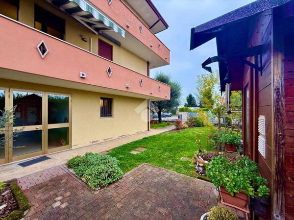appartamento in vendita a Cervarese Santa Croce in zona Fossona