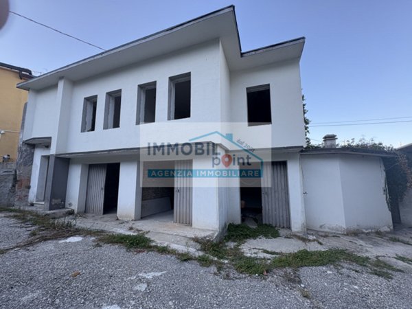 appartamento in vendita a Cervarese Santa Croce in zona Montemerlo