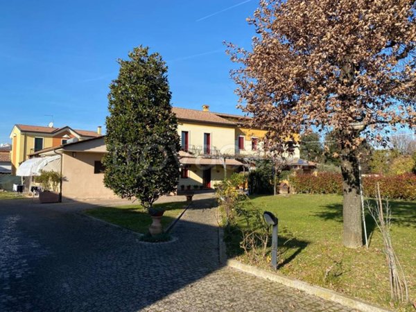 casa indipendente in vendita a Cervarese Santa Croce in zona Montemerlo