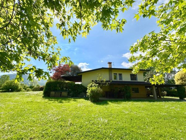 casa indipendente in vendita a Cervarese Santa Croce in zona Montemerlo