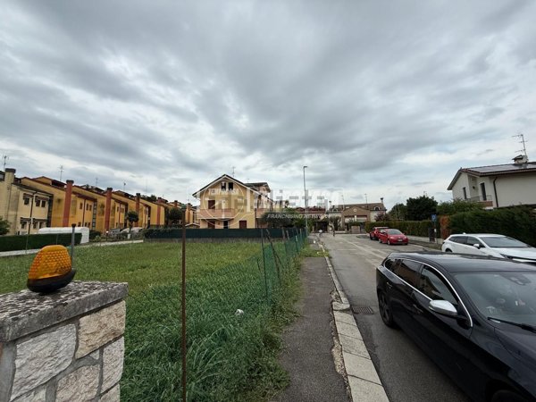 casa indipendente in vendita a Cervarese Santa Croce in zona Fossona
