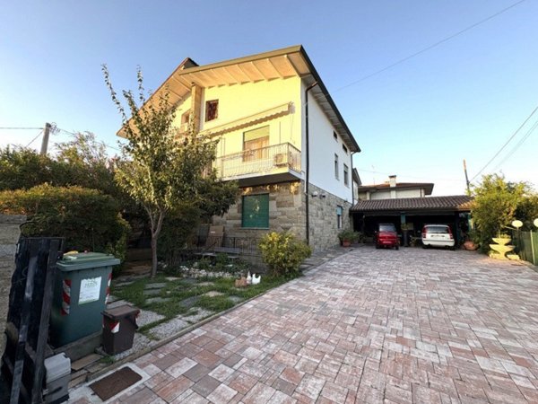 casa indipendente in vendita a Cervarese Santa Croce in zona Montemerlo