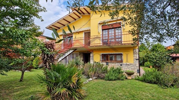 casa indipendente in vendita a Cervarese Santa Croce in zona Fossona