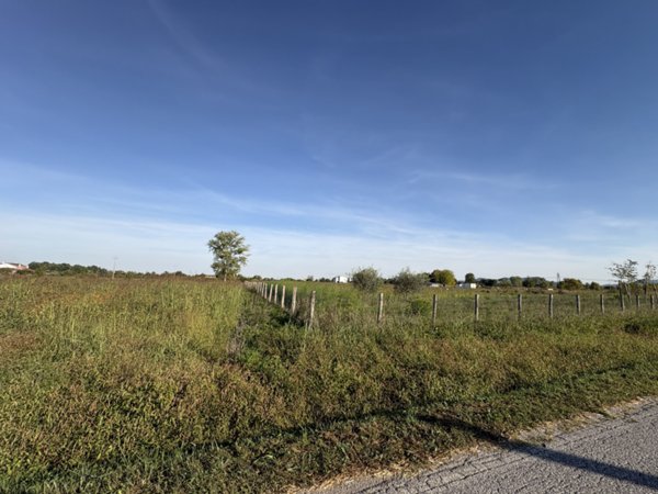 terreno in vendita a Cervarese Santa Croce in zona Montemerlo