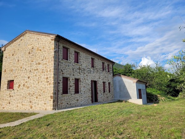 pentavano in vendita a Cinto Euganeo