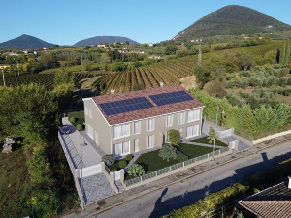 casa indipendente in vendita a Cinto Euganeo in zona Cornoleda