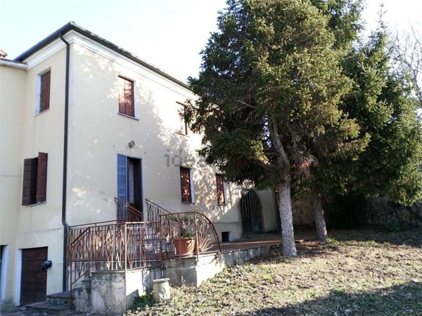 casa indipendente in vendita a Cinto Euganeo in zona Valnogaredo