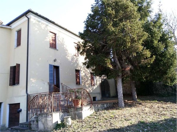 casa indipendente in vendita a Cinto Euganeo in zona Valnogaredo