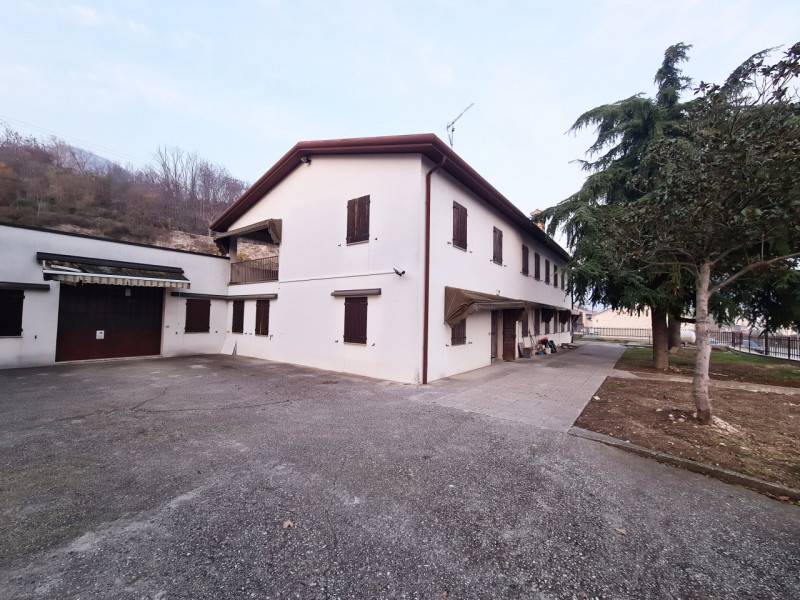 casa indipendente in vendita a Cinto Euganeo