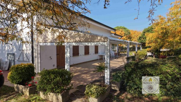 casa indipendente in vendita a Cinto Euganeo in zona Fontanafredda