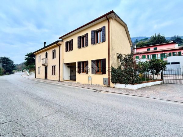 casa indipendente in vendita a Cinto Euganeo