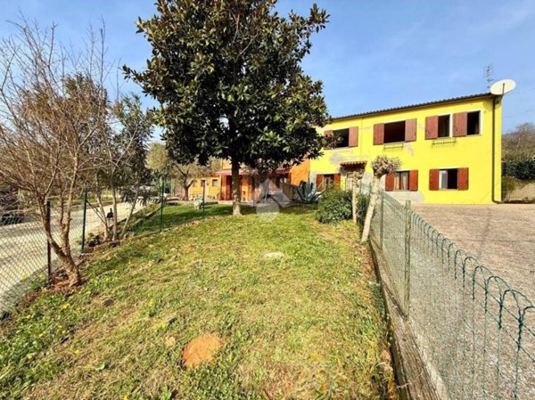 casa indipendente in vendita a Cinto Euganeo in zona Faedo
