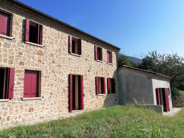 casale in vendita a Cinto Euganeo in zona Valnogaredo