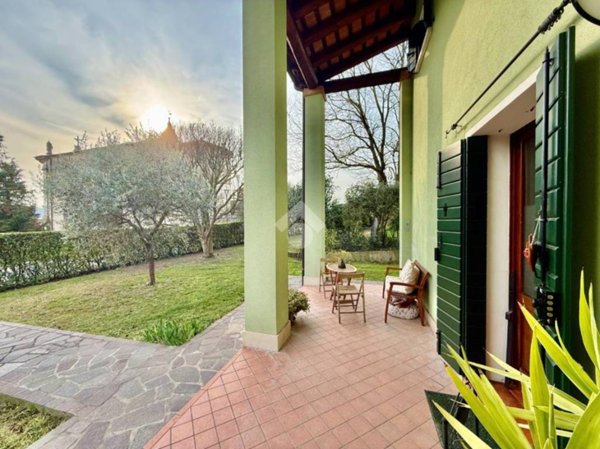 casa indipendente in vendita a Cinto Euganeo in zona Valnogaredo