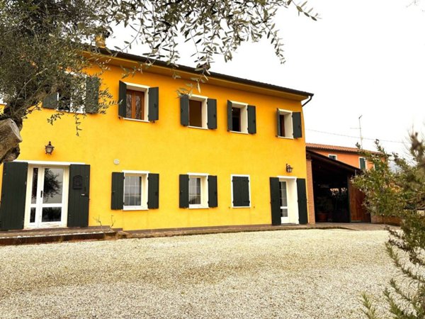 casa indipendente in vendita a Cinto Euganeo in zona Valnogaredo