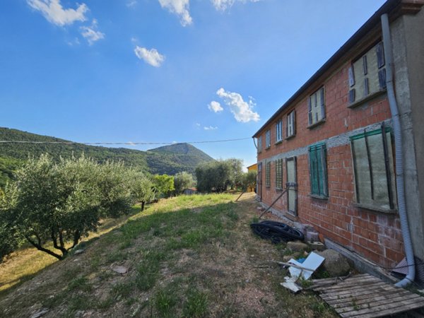 casa indipendente in vendita a Cinto Euganeo in zona Faedo