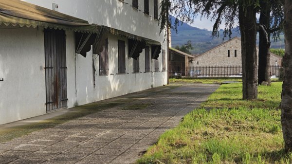 casa indipendente in vendita a Cinto Euganeo in zona Cinto Euganeo
