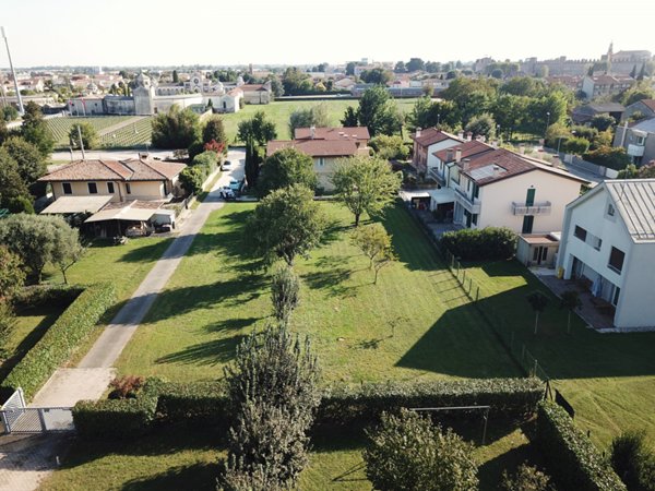 terreno edificabile in vendita a Cittadella