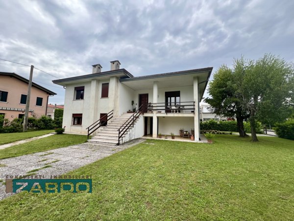casa indipendente in vendita a Cittadella