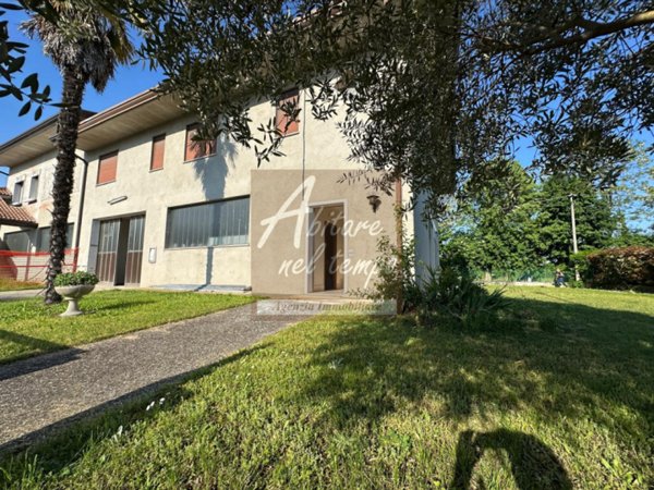 casa indipendente in vendita a Cittadella