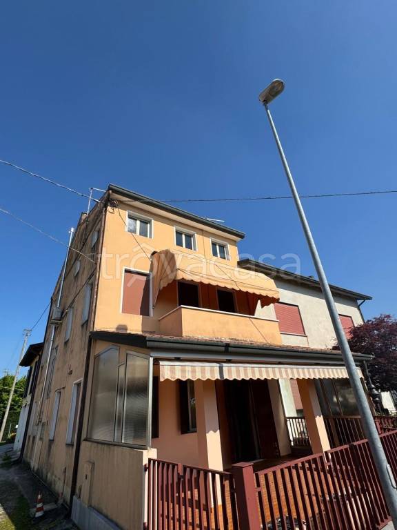 casa indipendente in vendita a Cittadella